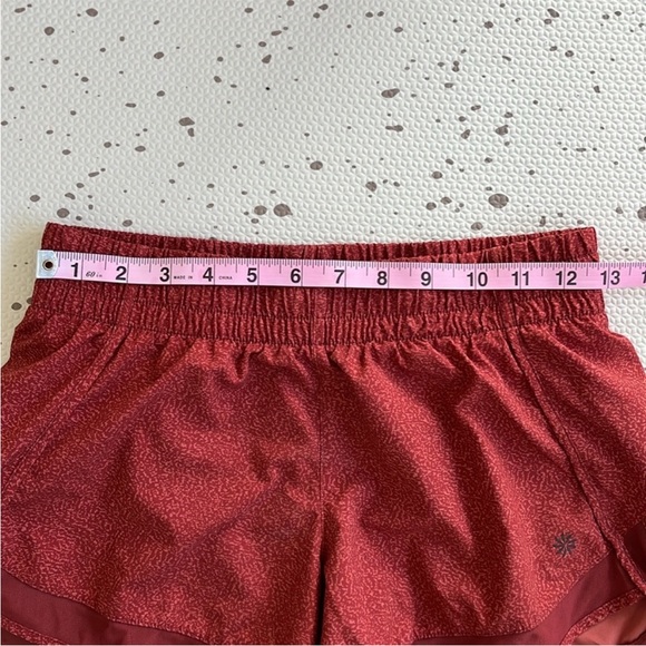 💘 ATHLETA - MESH RACER RUN SHORT 4” RUST RED SPECKLED - Picture 7 of 9